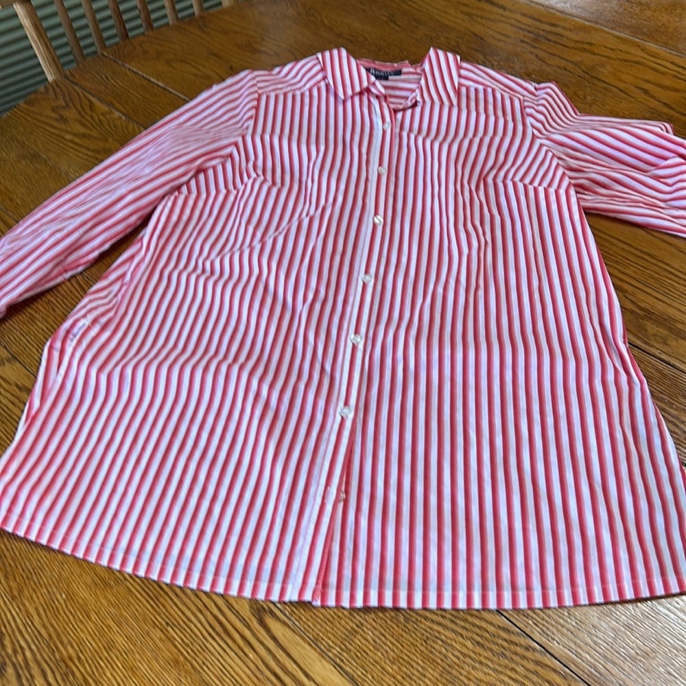 Roman’s pink stripe tunic button front. Size 16W. Excellent condition